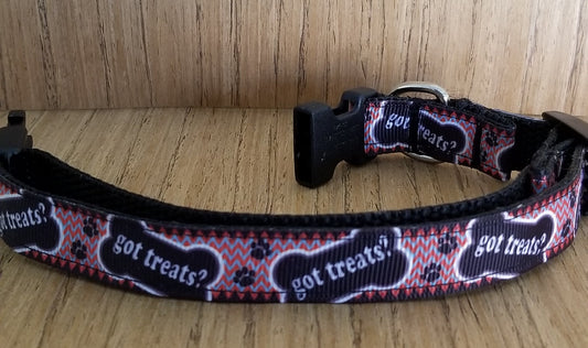 Collar/ Small/ Got Treats?